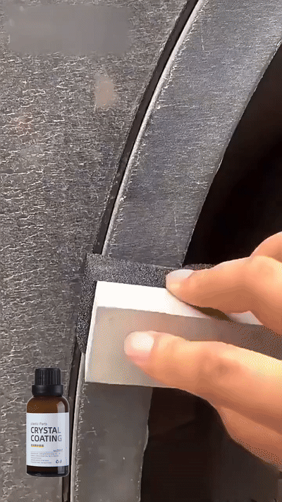 CrystalShine™ | Automotive Plastic Coating Agent